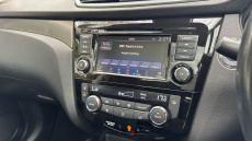Nissan Qashqai 1.3 DiG-T N-Connecta 5dr Petrol Hatchback